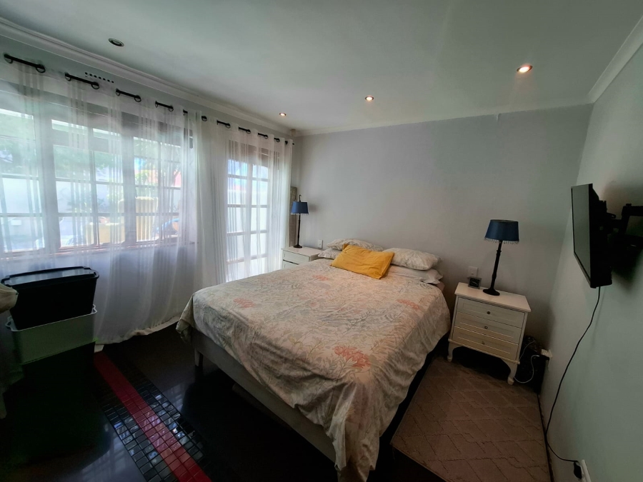 To Let 2 Bedroom Property for Rent in Table View Western Cape